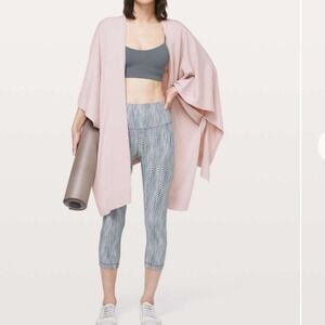 Lululemon OS One Size pink Free To Coast Poncho